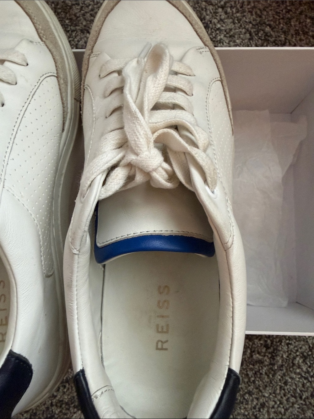 Reiss Classic White Leather Low-Top Sneakers with grey Suede Accents - Picture 3 of 8